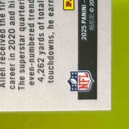 2025 Panini Luminance Josh Allen Vestige #7 Buffalo Bills - Sports Cards