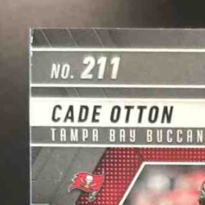 2025 Panini Mosaic Cade Otton Honeycomb Prizm #211 Tampa Bay Buccaneers - Sports Cards