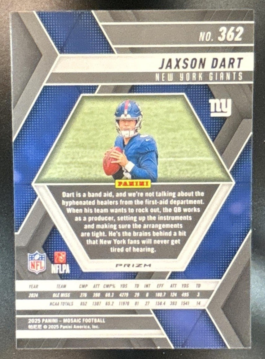 2025 Panini Mosaic Jaxson Dart Rookies Camo Pink Prizm #362 RC New York Giants - Sports Cards