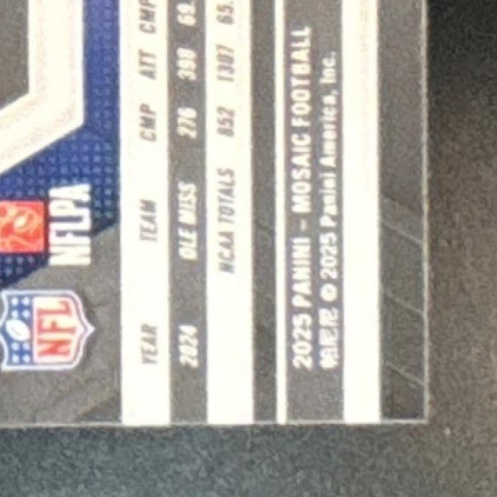2025 Panini Mosaic Jaxson Dart Rookies Camo Pink Prizm #362 RC New York Giants - Sports Cards