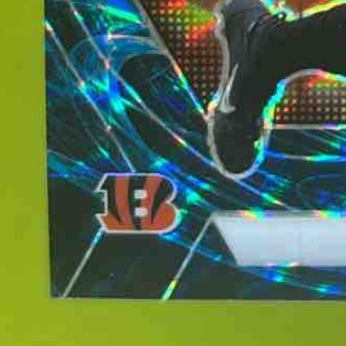 2025 Panini Mosaic Mike Gesicki Genesis Prizm #36 Cincinnati Bengals - Sports Cards