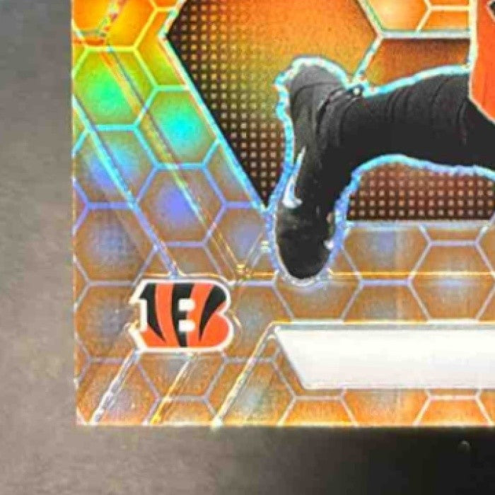 2025 Panini Mosaic Mike Gesicki Honeycomb Prizm #36 Cincinnati Bengals - Sports Cards