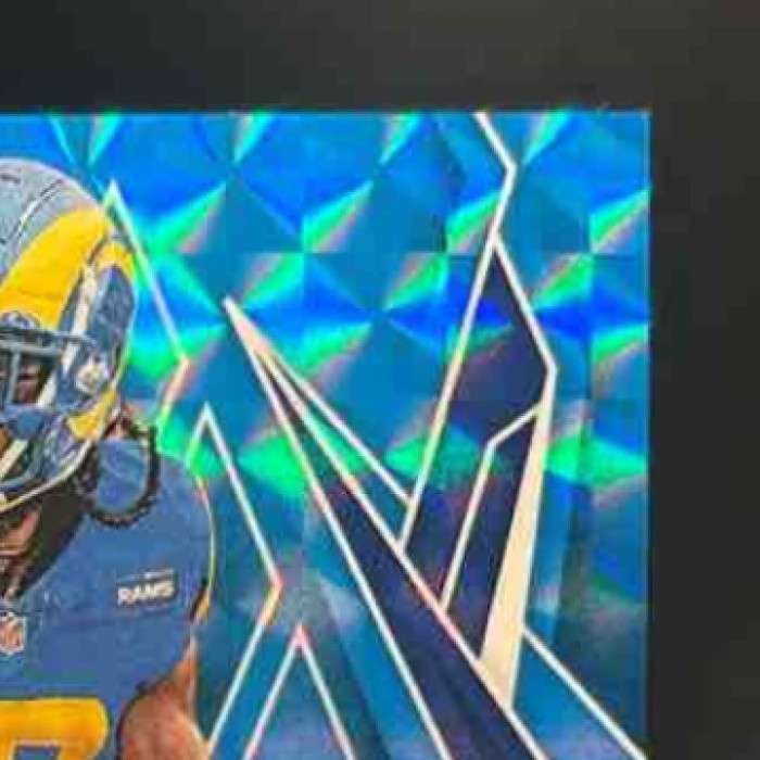 2025 Panini Phoenix Davante Adams Light Blue Pyramids /385 #26 Los Angeles Rams - Sports Cards