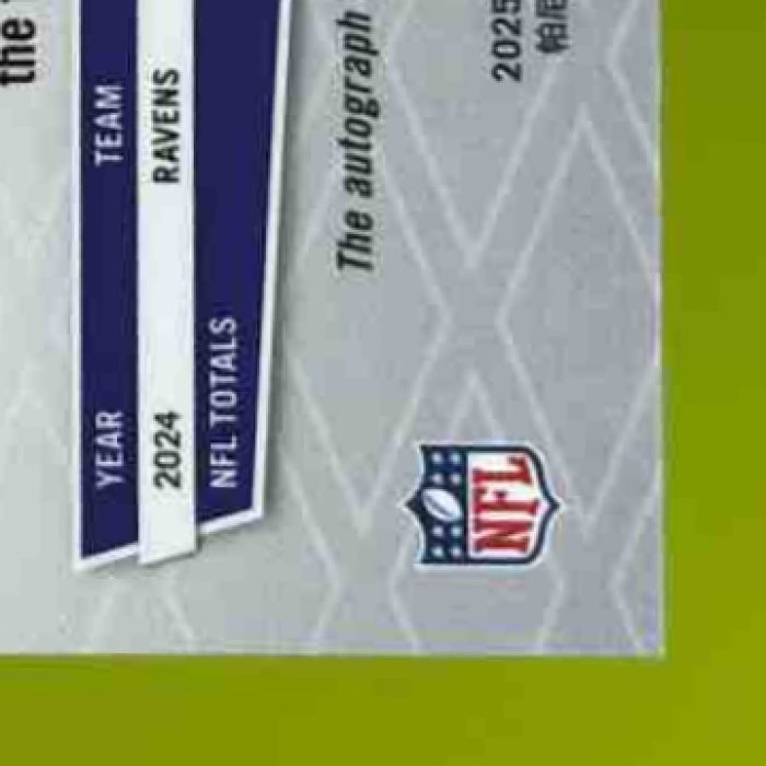 2025 Panini Phoenix Roquan Smith Auto Red 28/99 #96 Baltimore Ravens - Sports Cards