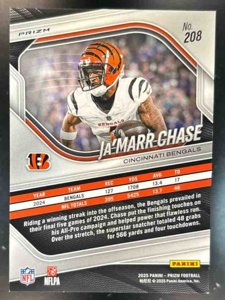 2025 Panini Prizm Ja’Marr Chase Black & White Checker #208 Cincinnati Bengals - Sports Cards