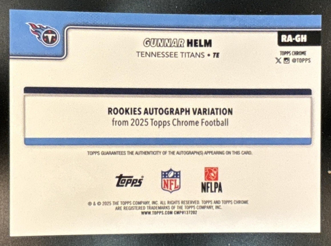 2025 Topps Chrome Gunnar Helm Auto Gold /50 #RA-GH RC Tennessee Titans - Sports Cards