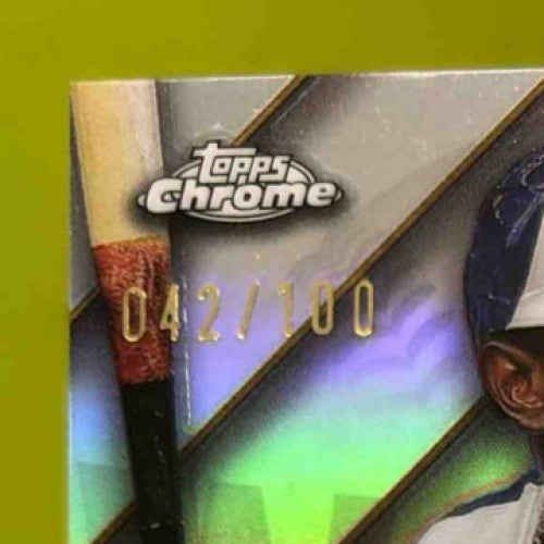 2025 Topps Chrome Marcell Ozuna World Series Champion Auto 42/100 Braves - Sports Cards