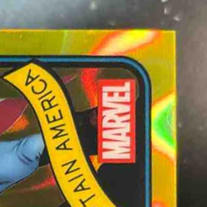 2025 Topps Chrome Marvel Captain America Yellow Lava Refractor #185 - Non-Sports Cards
