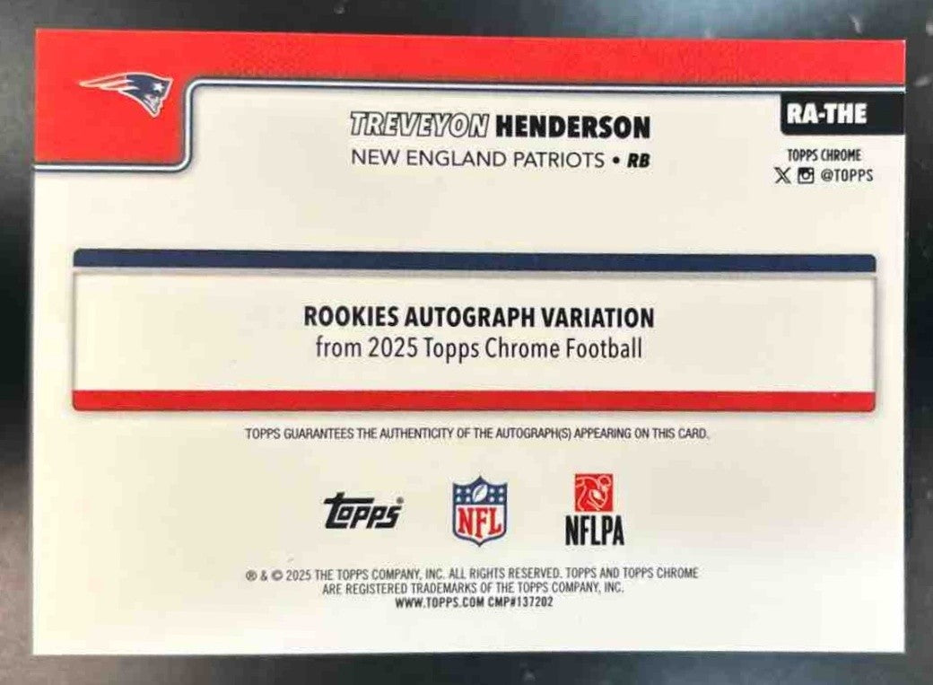 2025 Topps Chrome TreVeyon Henderson Auto Gold Geometric /50 RC Patriots - Sports Cards