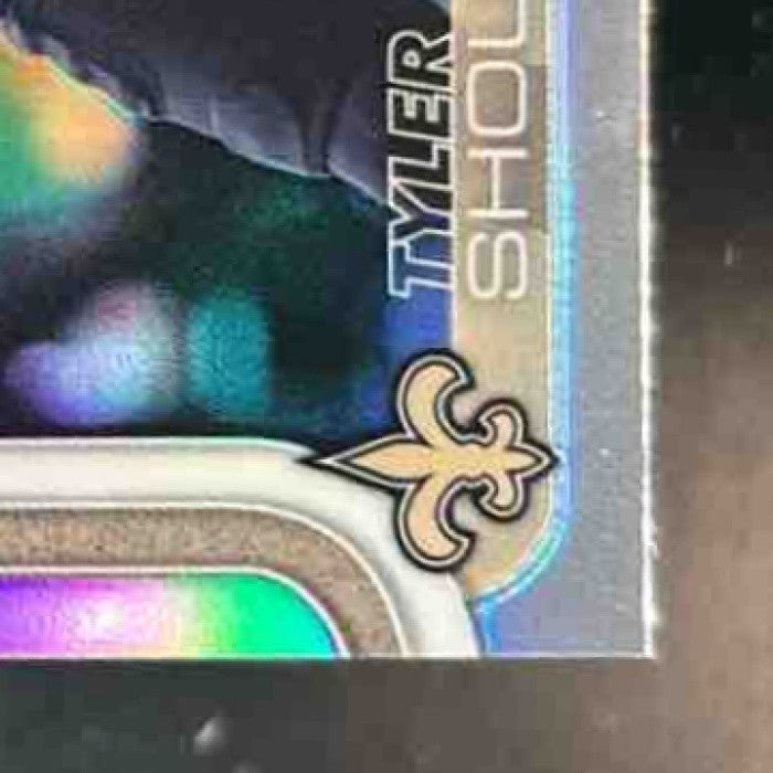 2025 Topps Chrome Tyler Shough Refractor RC New Orleans Saints - Sports Cards