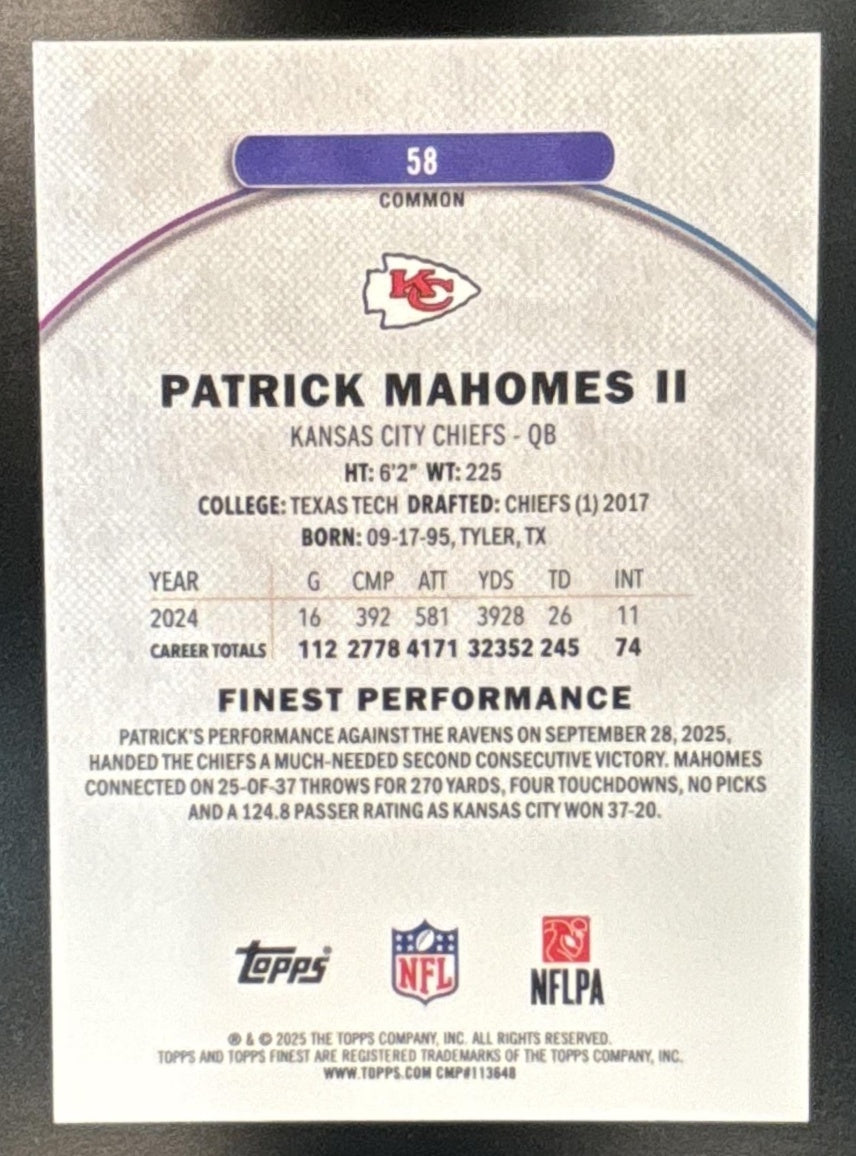 2025 Topps Finest Patrick Mahomes True Green Refractor 44/75 Kansas City Chiefs - Sports Cards