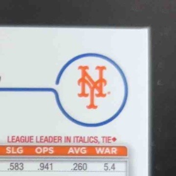 2024 Topps Chrome Gilded Collection Pete Alonso Gold Wave Refractor 18/75 Mets