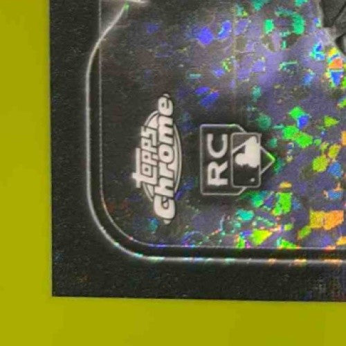2024 Topps Chrome Update Jonatan Clase Auto Black White Mini-Diamond Mariners