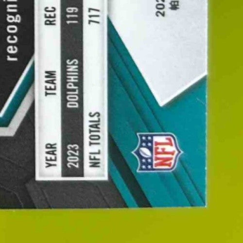 2024 Panini Mosaic Tyreek Hill Mosaic Prizm #261 National Pride Miami Dolphins