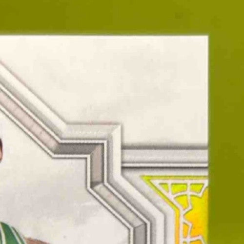 2023-24 Topps Royalty Oshae Brissett Relic Signatures Gold /10 MEM Celtics
