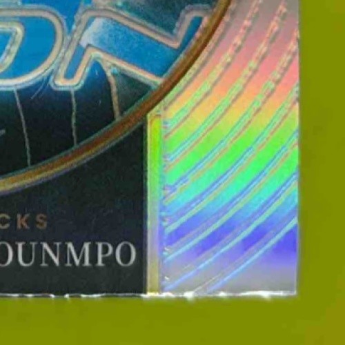2023-24 Panini Select Giannis Antetokounmpo Neon Icon #1 Milwaukee Bucks