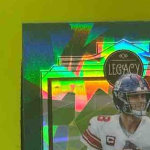 2021 Panini Legacy Daniel Jones Emerald Mini /25 #6 New York Giants