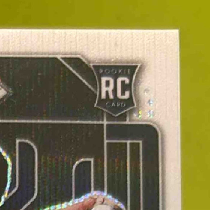2022 Panini Prizm Luis Gil Rookie Auto White Wave /50 RC New York Yankees