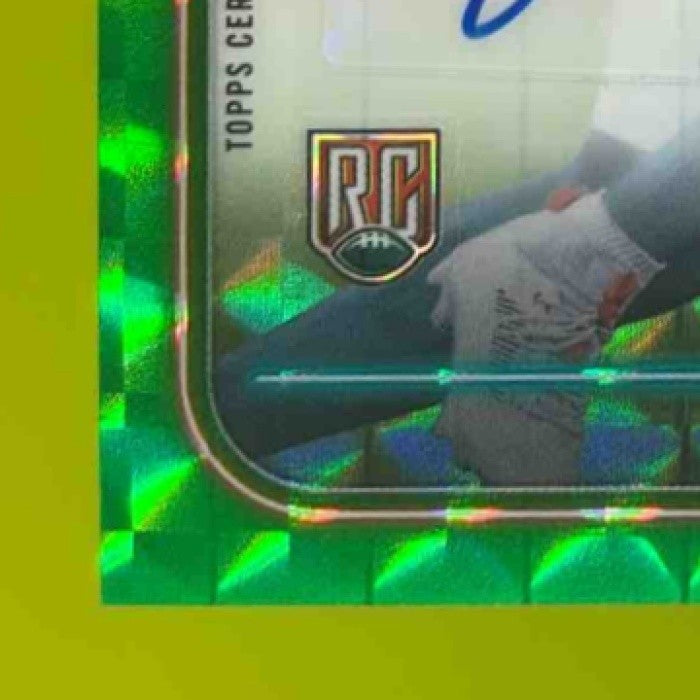 2024 Topps Chrome Jaylen Wright Auto Green Geometric /99 RC Miami Dolphins