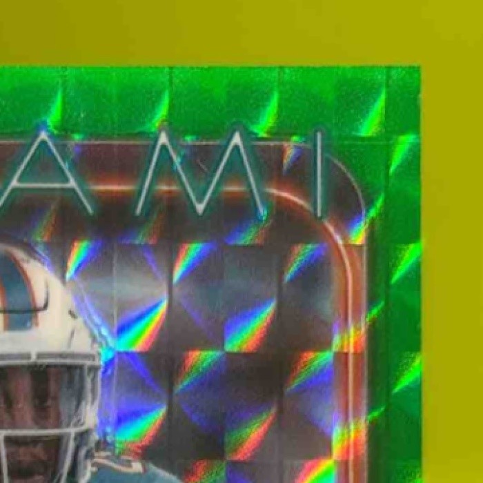 2024 Topps Chrome Jaylen Wright Auto Green Geometric /99 RC Miami Dolphins