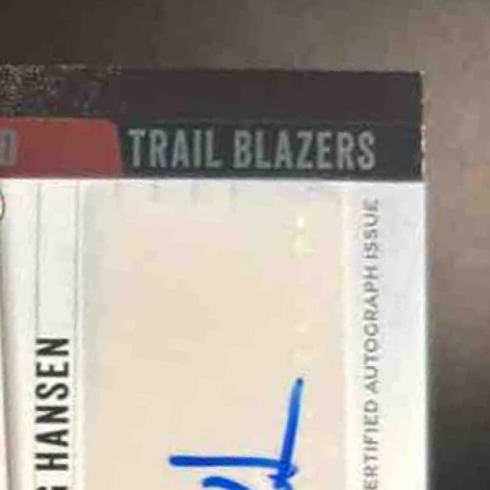 2025-26 Topps Yang Hansen New Applicants Auto #NA-YH RC Portland Trail Blazers