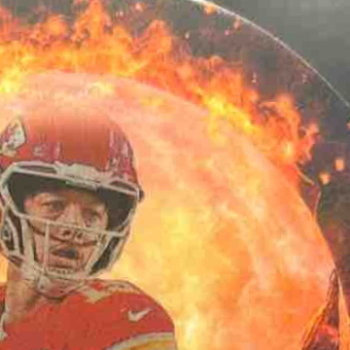 2025 Panini Phoenix Patrick Mahomes II Resurgent Snow Globe Kansas City Chiefs