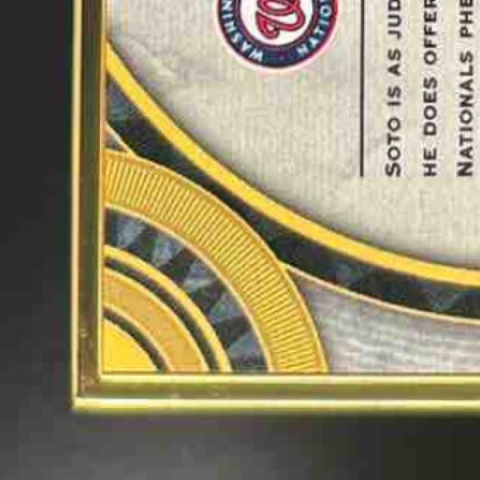 2023 Topps Transcendent Collection Juan Soto Gold Frame Auto 1/20 BOOK END Padre