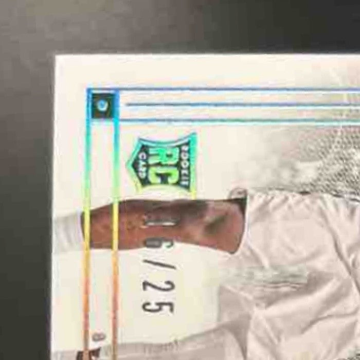 2016-17 National Treasures Taurean Prince Rookie Patch Auto /25 RC Atlanta Hawks