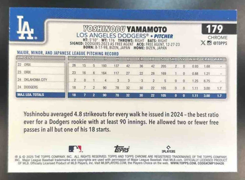 2025 Topps Chrome Yoshinobu Yamamoto RayWave #179 Los Angeles Dodgers