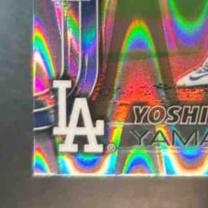 2025 Topps Chrome Yoshinobu Yamamoto RayWave Refractor #179 Los Angeles Dodgers