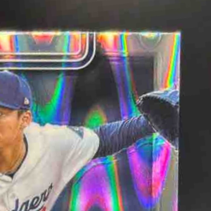 2025 Topps Chrome Yoshinobu Yamamoto RayWave Refractor #179 Los Angeles Dodgers