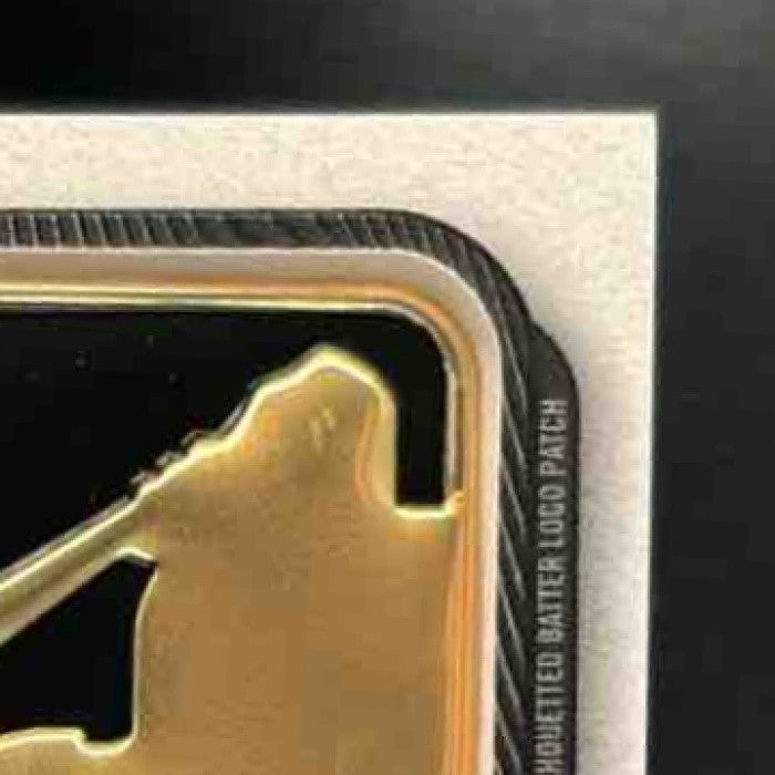 2019 Topps Yadier Molina MLB Logo Manufactured Patch Auto /10 St. Louis Cardinal
