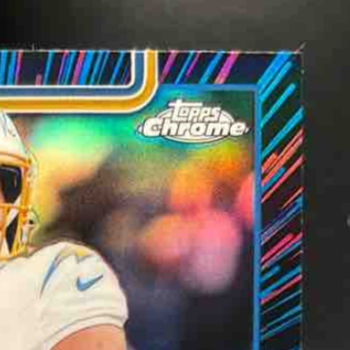 2025 Topps Chrome Justin Herbert Neon Pulse Refractor #158 Los Angeles Chargers