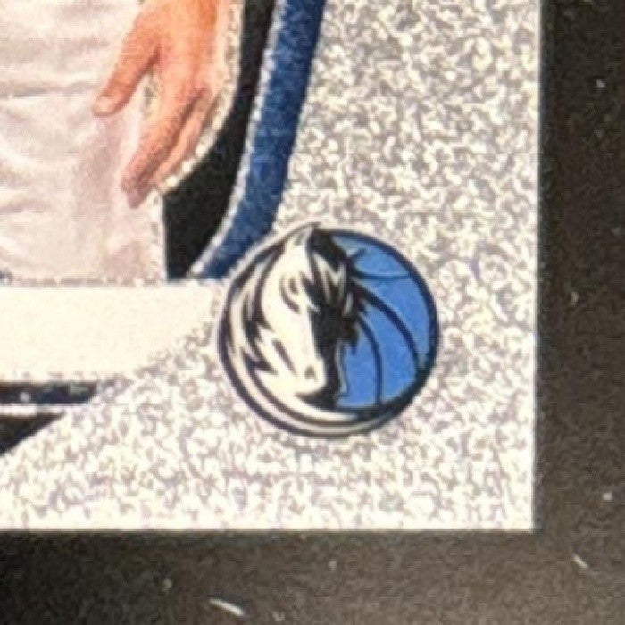 2024-25 Panini Prizm Klay Thompson Glitter #107 Dallas Mavericks
