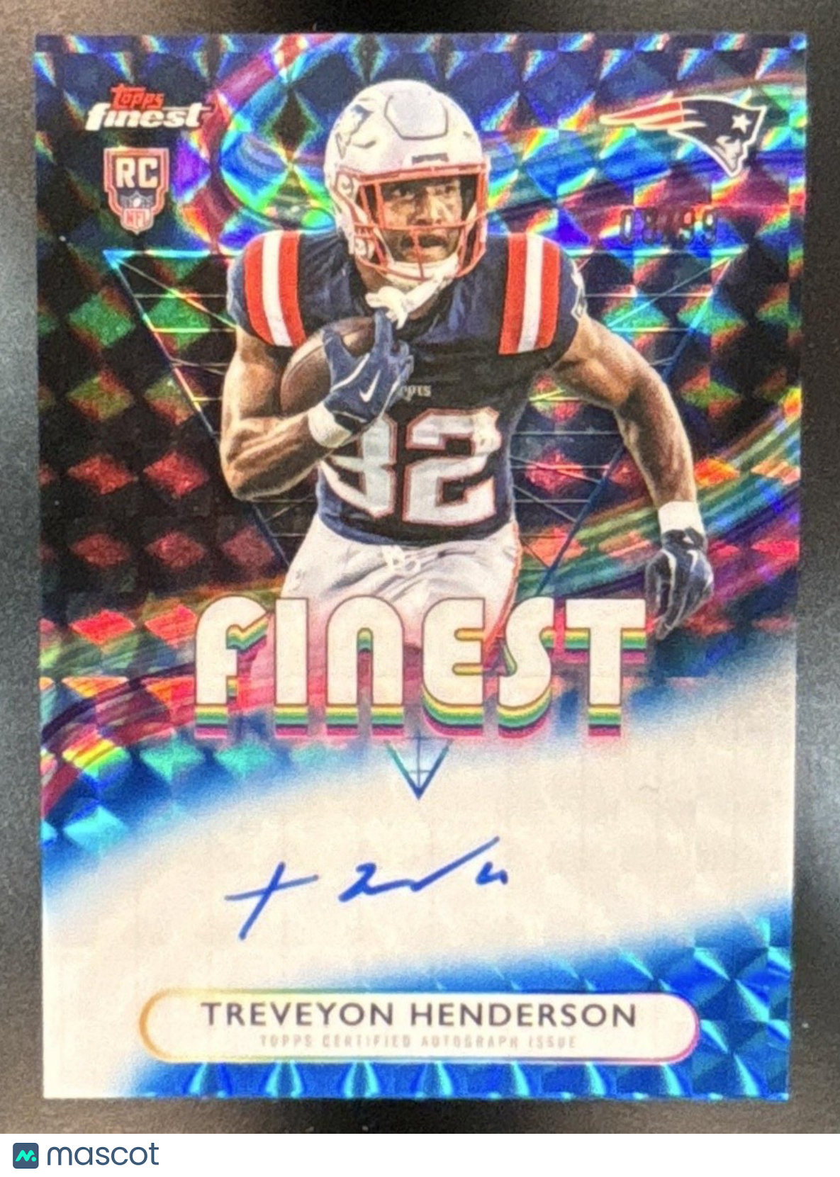 2025 Topps Finest TreVeyon Henderson Auto Blue Geometric /99 RC Patriots