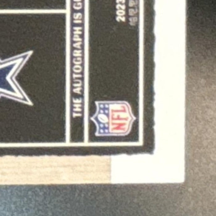 2023 Panini One Deuce Vaughn /10 #105 Auto RC Day One Dallas Cowboys