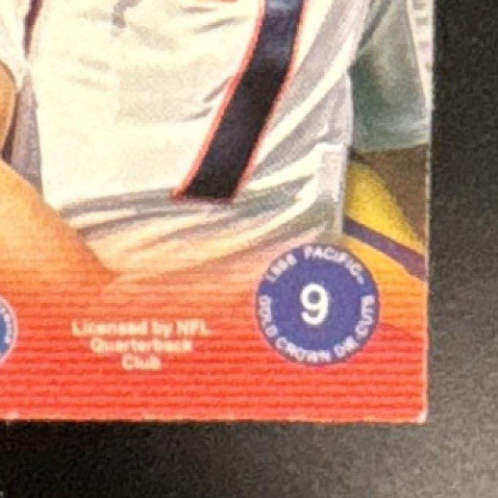 1998 Pacific John Elway Gold Crown Die Cuts #9 Denver Broncos