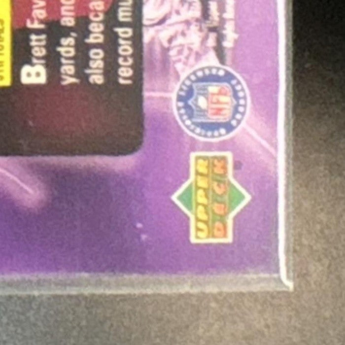 1999 Upper Deck UD Ionix Brett Favre Electric Forces #EF20 Green Bay Packers