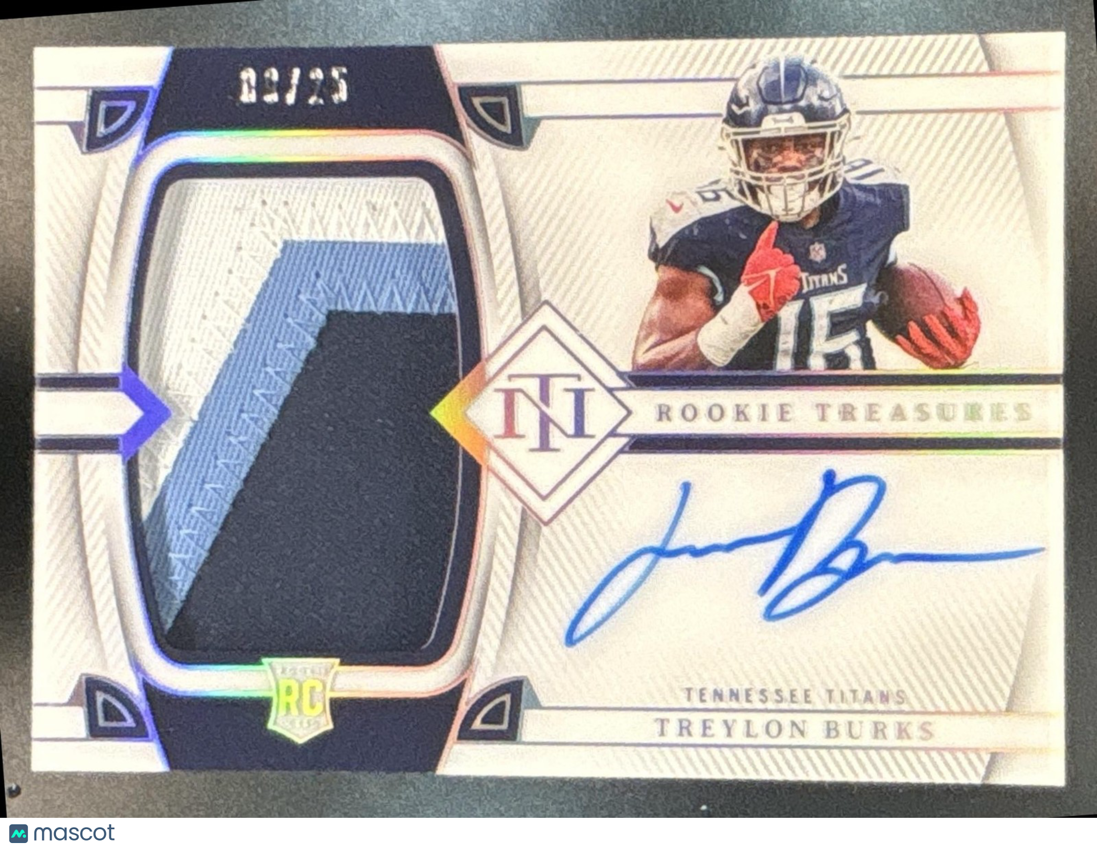 2023 Panini National Treasures Treylon Burks 2022 Playoff Football /25 MEM Auto