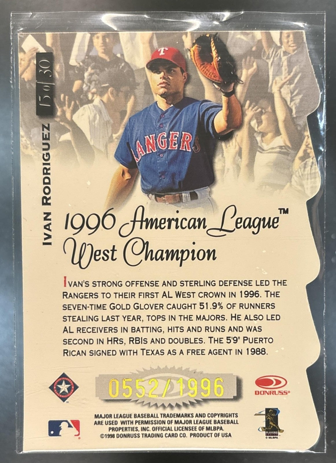 1998 Donruss Preferred Ivan Rodriguez Title Waves /1996 #15 Texas Rangers