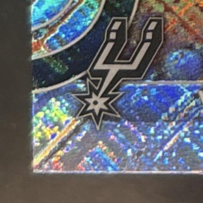 2025-26 Topps Chrome Victor Wembanyama Skylight Refractor #221 San Antonio Spurs