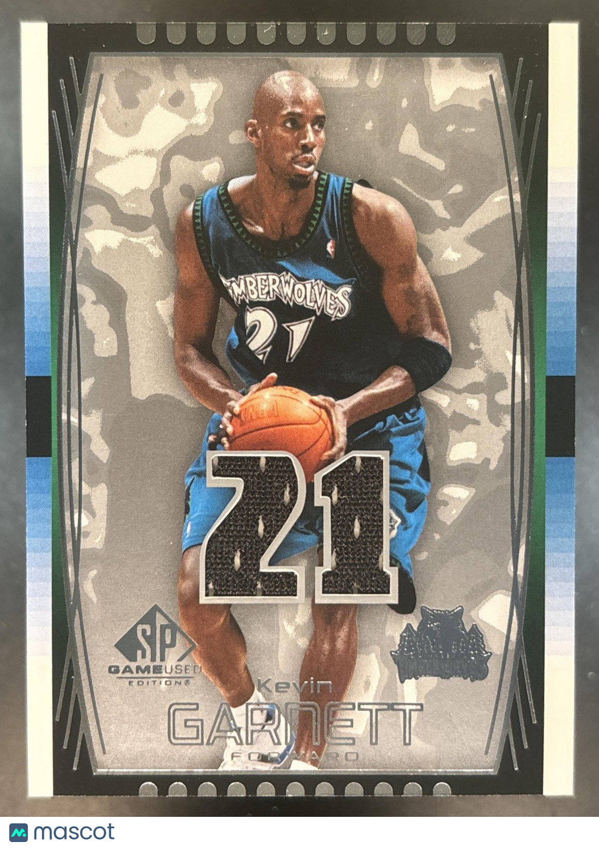 2004-05 SP Game Used Kevin Garnett #77 MEM Timberwolves
