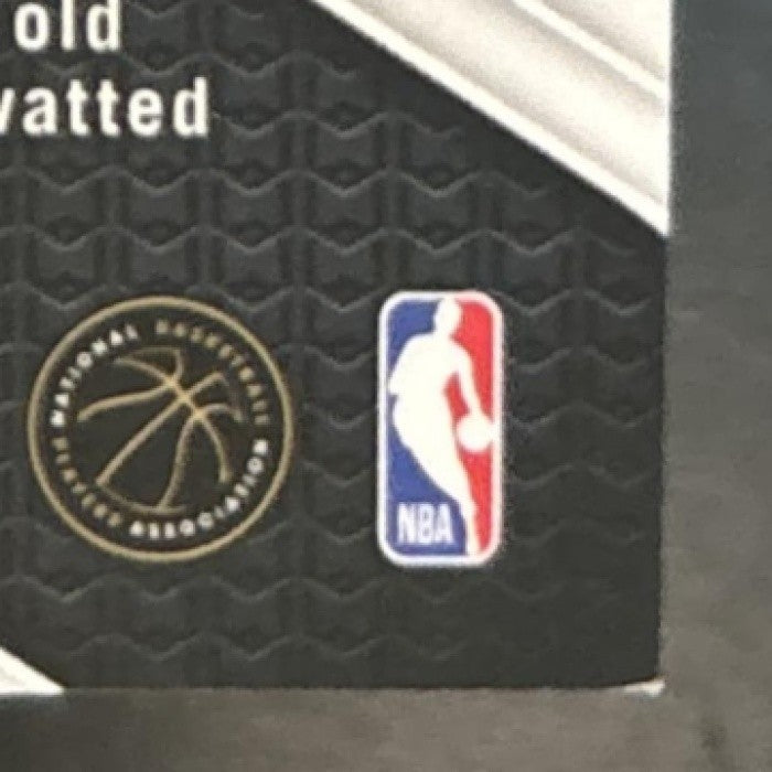 2024-25 Panini Prizm Victor Wembanyama White Lazer /275 #172 San Antonio Spurs
