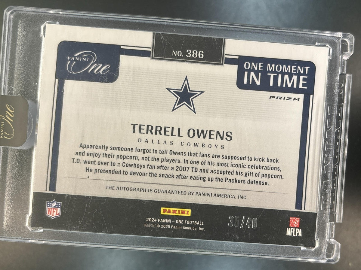2024 Panini One Terrell Owens Moment in Time Auto Green /40 #386 Dallas Cowboys