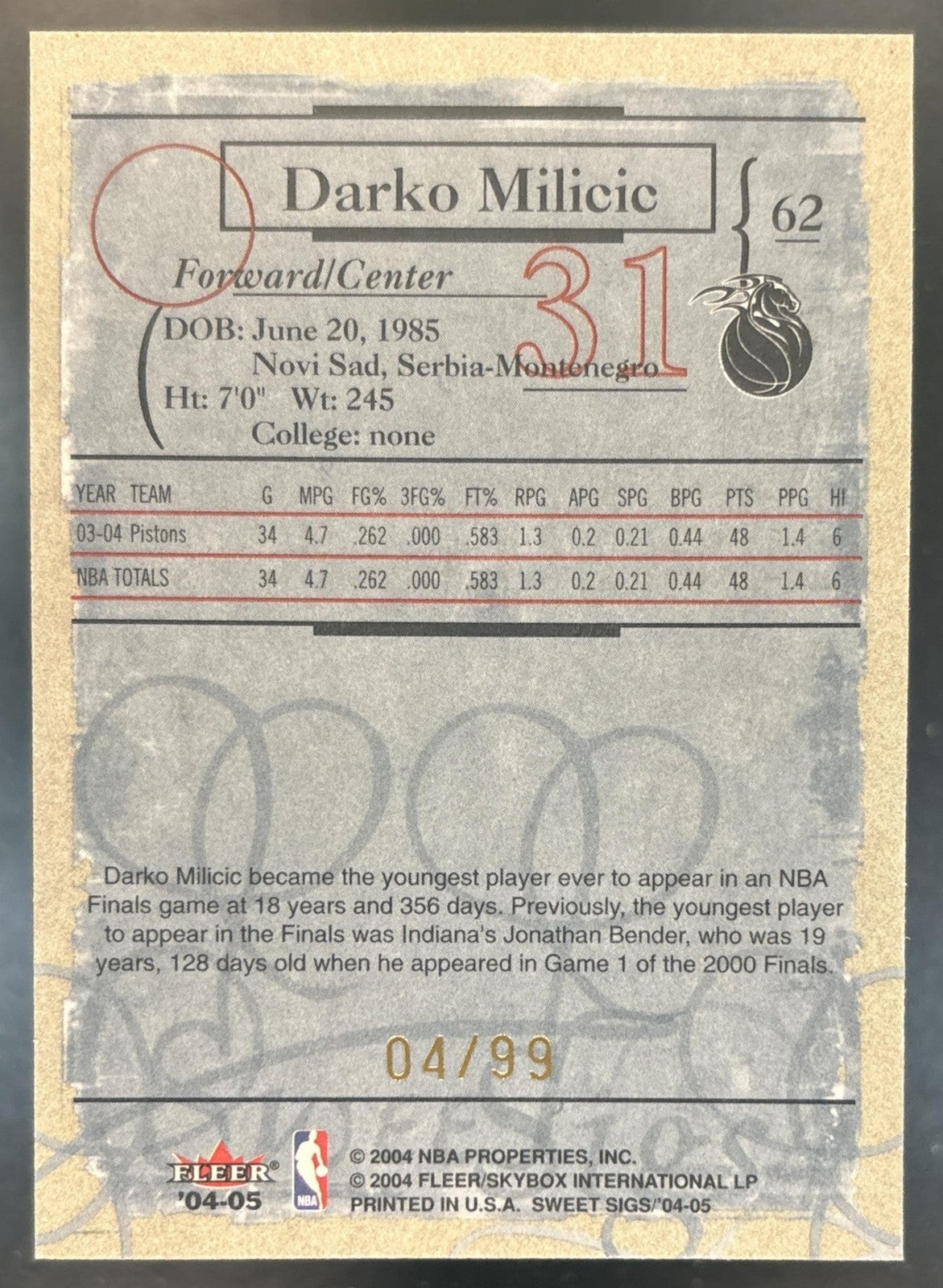 2004-05 Fleer Sweet Sigs Darko Milicic Gold /99 #62 Detroit Pistons