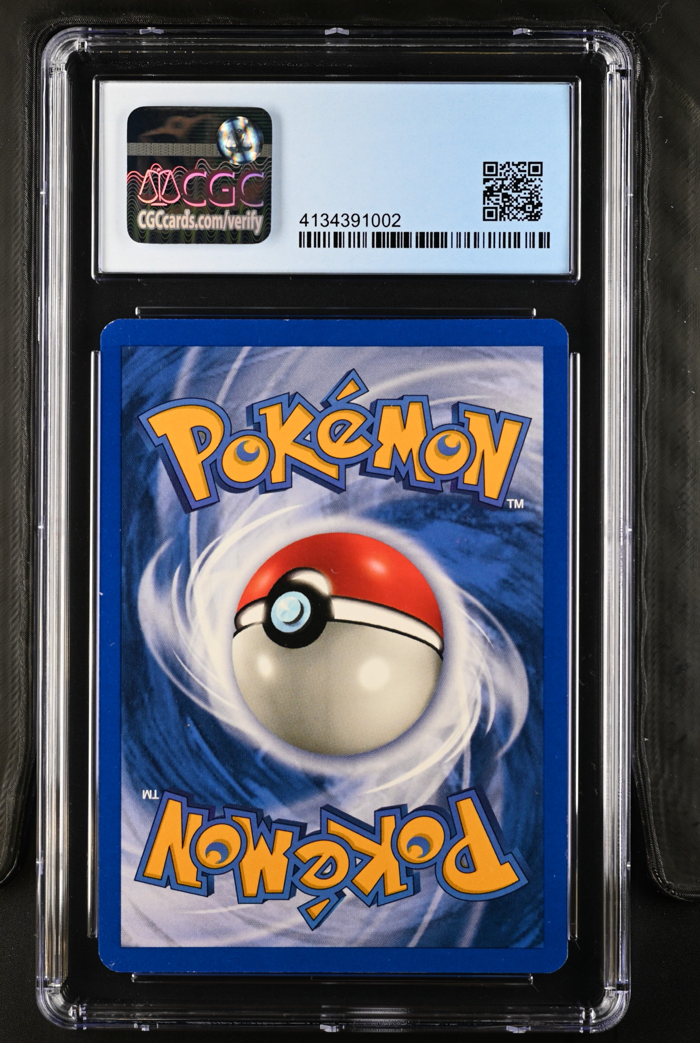 1999 Pokémon Base Set Pokemon Charizard #4/102 English CGC 9