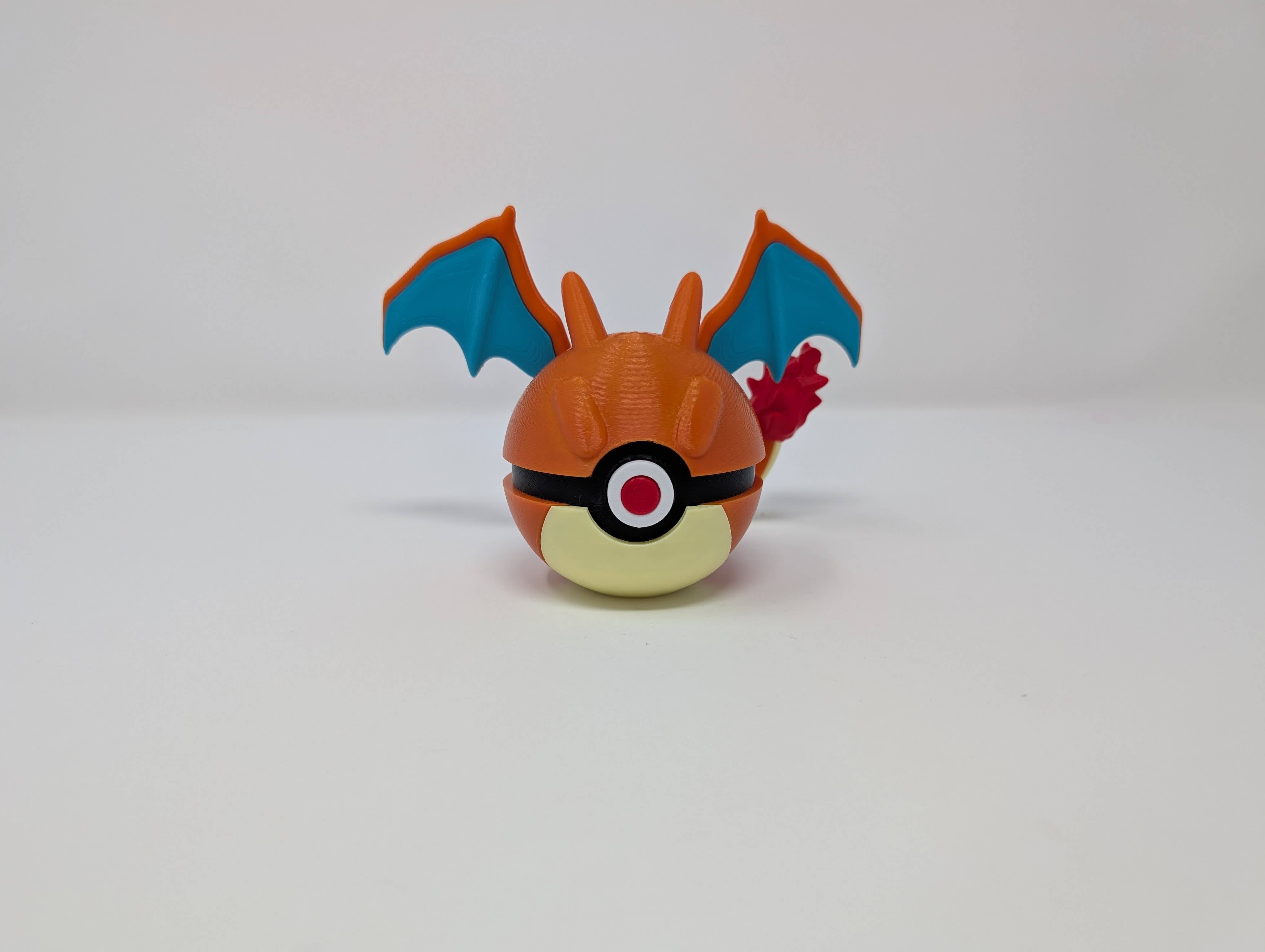 Charizard Style Pokeball - Pokemon