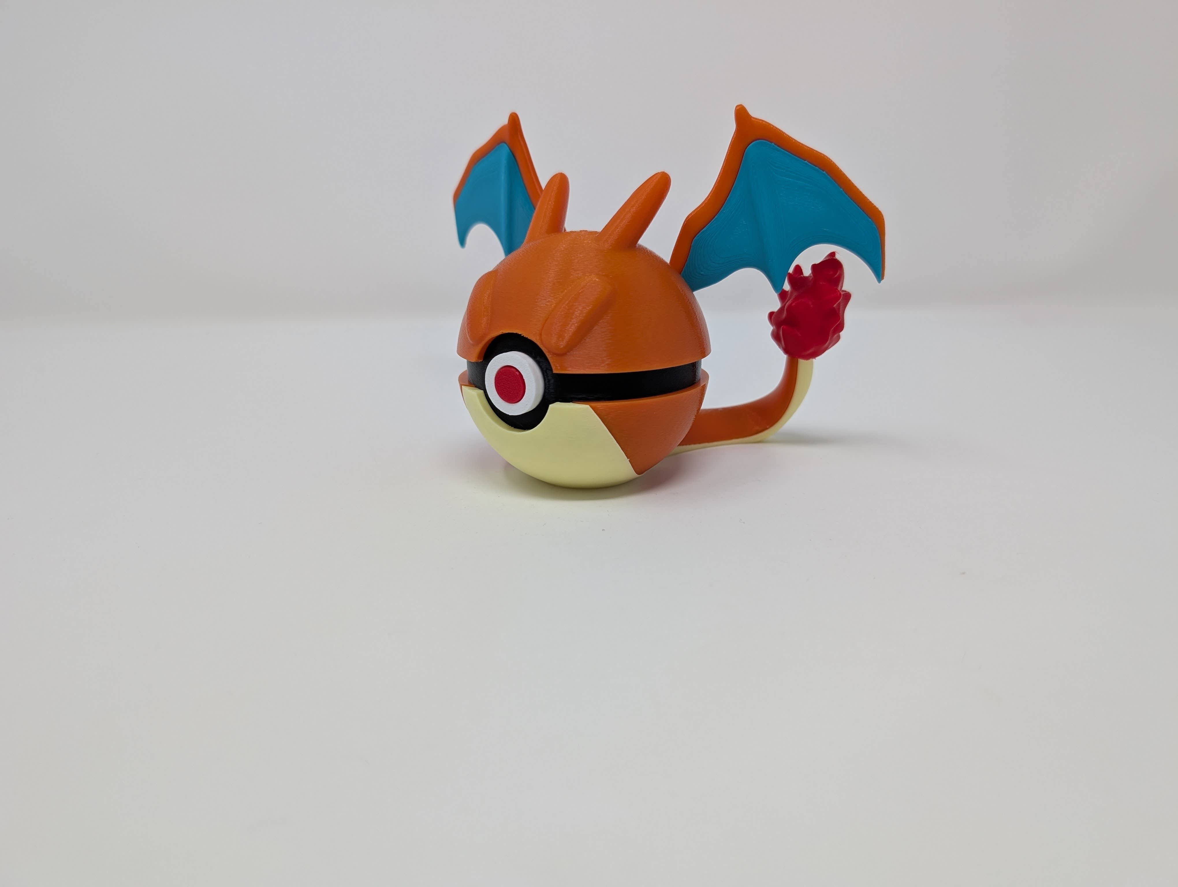 Charizard Style Pokeball - Pokemon