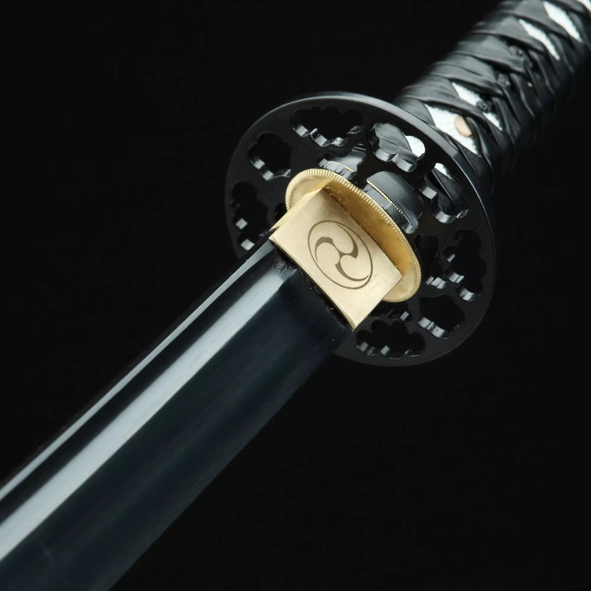 Handmade Japanese Samurai Sword 1095 Carbon Steel With Black Blade