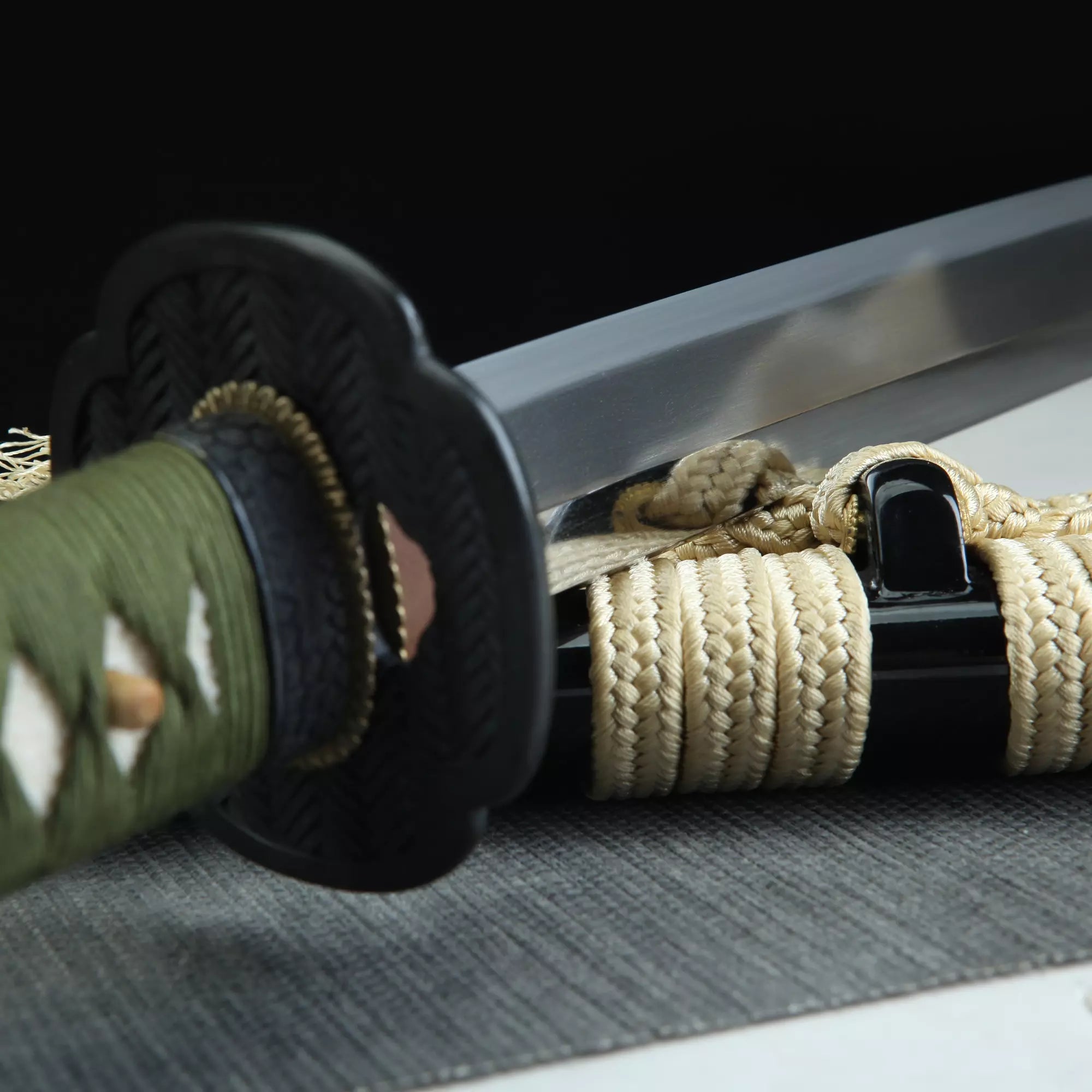 High-performance Japanese Samurai Sword Tamahagane Steel
